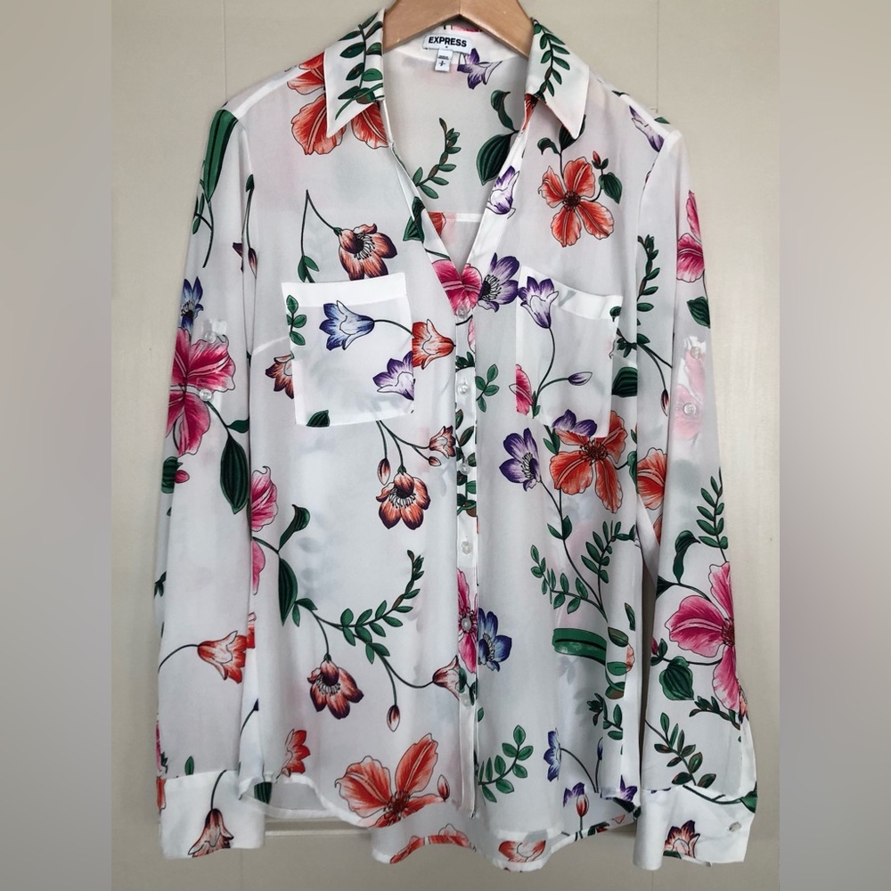 Express ‘Portofino’ Size Small White Floral Button Adjustable Long 3/4” Slv Top